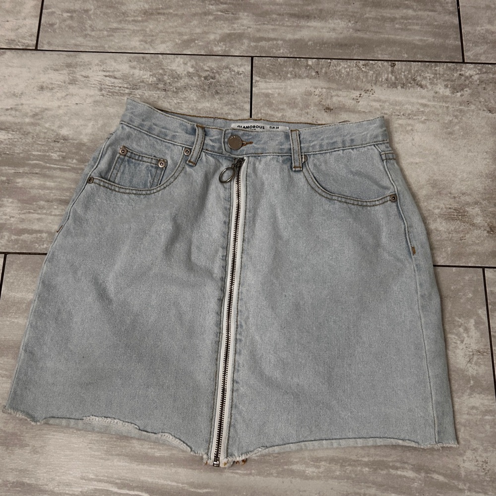 Glamorous denim mini skirt size 6 excellent condition
